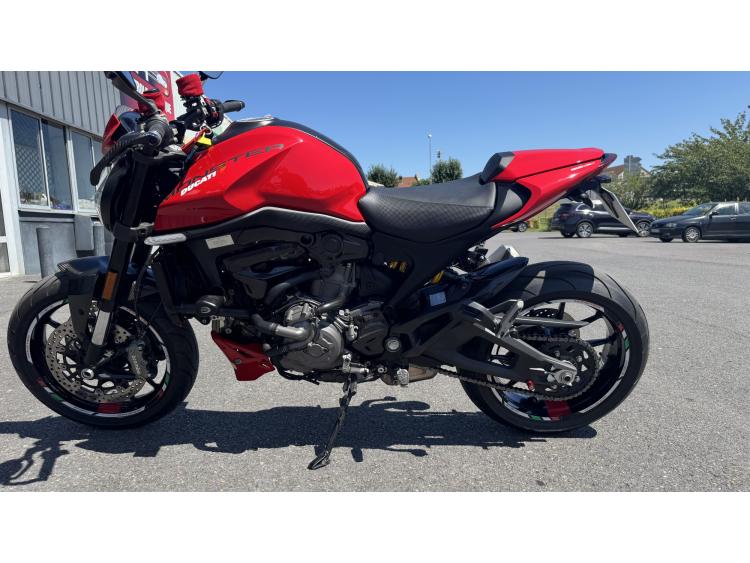 DUCATI MONSTER 937